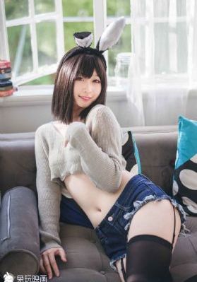 美女翘臀少妇啪啪呻吟流水图片